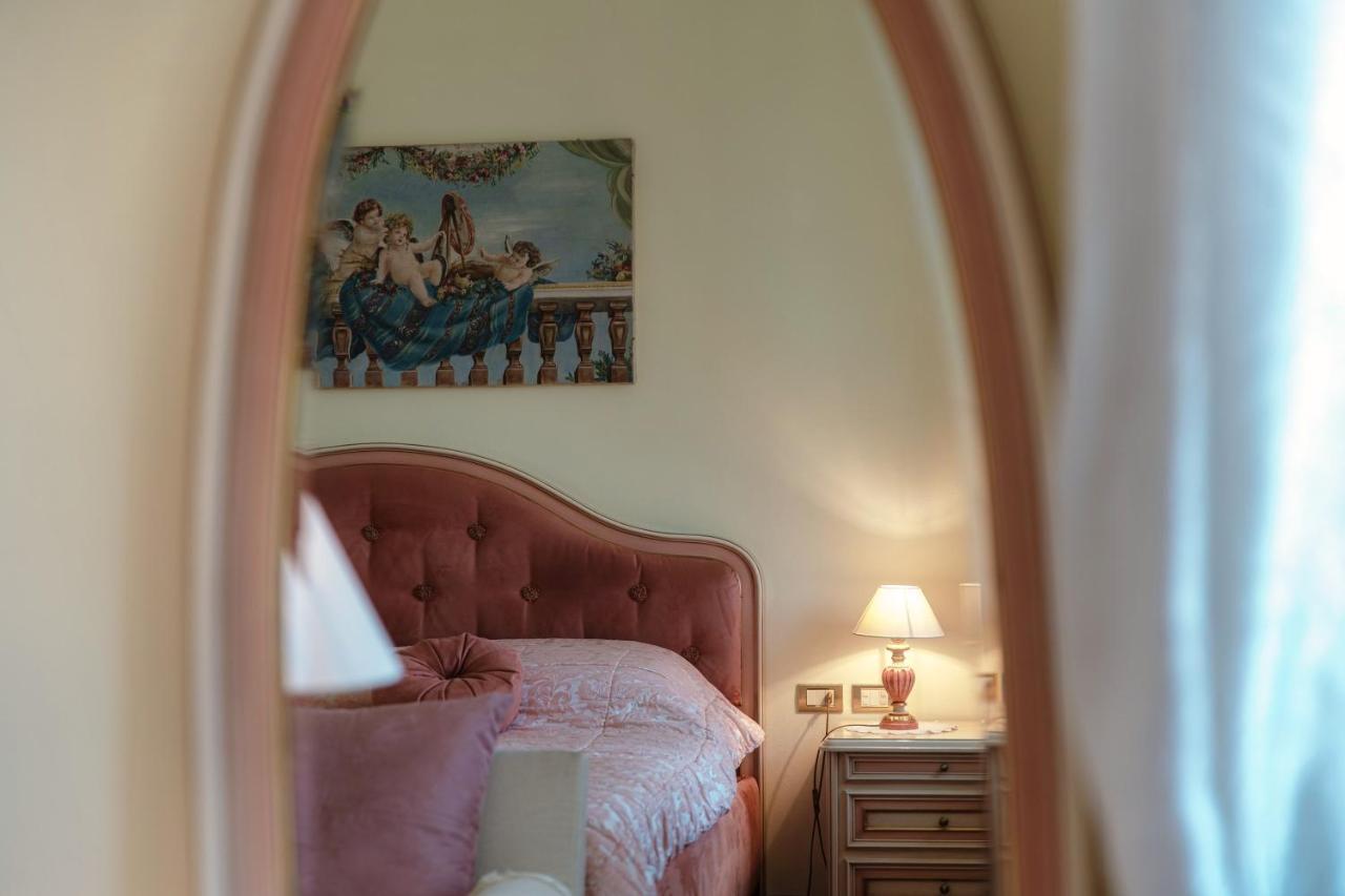 Charming & Luxury Villa Como Lake Eksteriør billede